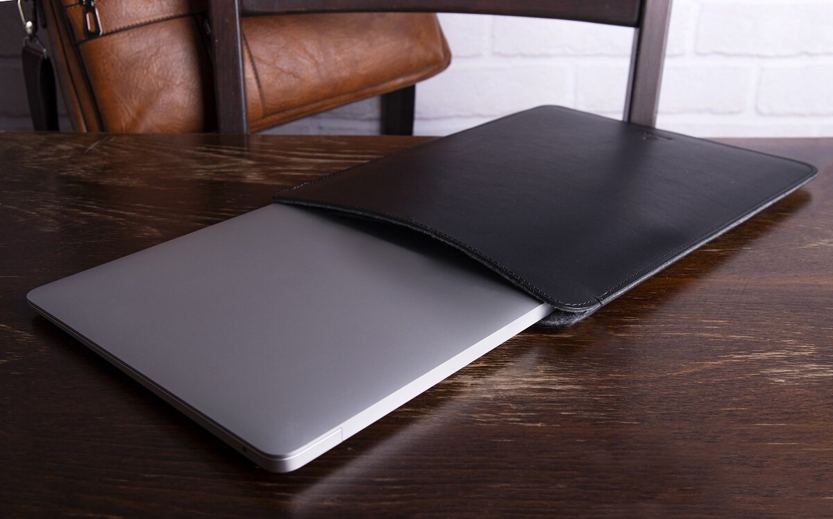 Etui na laptopa BALTAN Slevve elegancki ponadczasowy skóra podkładka pod myszkę Chroń laptopa Klasyka funkcjonalność