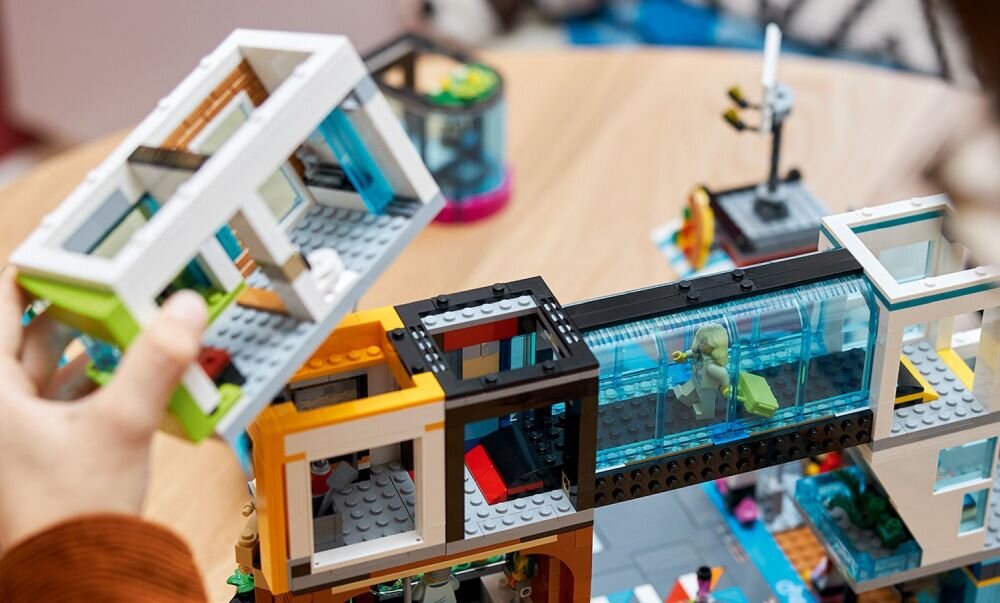 LEGO City Śródmieście 60380  klocki elementy zabawa łączenie figurki akcesoria figurka zestaw 