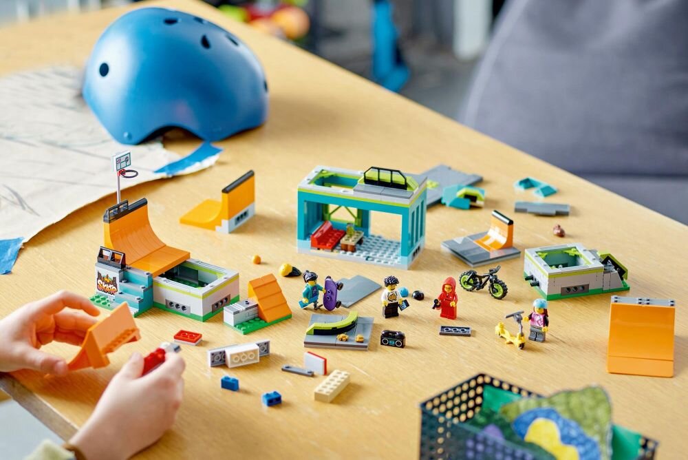 LEGO City Uliczny skatepark 60364 klocki elementy zabawa łączenie figurki akcesoria figurka zestaw