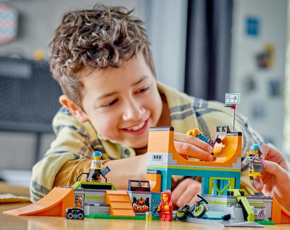 LEGO City Uliczny skatepark 60364 klocki elementy zabawa łączenie figurki akcesoria figurka zestaw