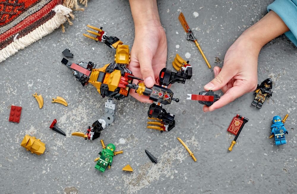 LEGO Ninjago Ogar Łowców Smoków 71790    klocki elementy zabawa łączenie figurki akcesoria figurka zestaw