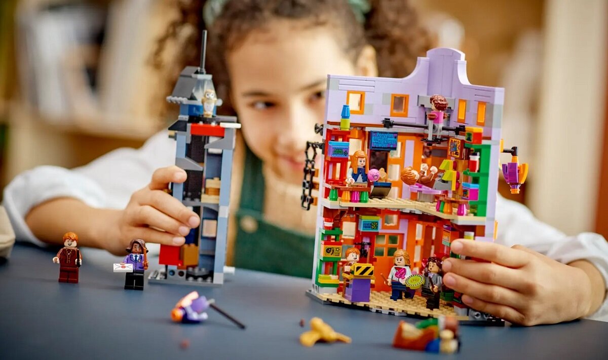 LEGO Harry Potter Bitwa o Hogwart 76415 dziecko kreatywność zabawa nauka rozwój klocki figurki minifigurki jakość tradycja konstrukcja nauka wyobraźnia role jakość bezpieczeństwo wyobraźnia budowanie pasja hobby funkcje instrukcja aplikacja LEGO Builder