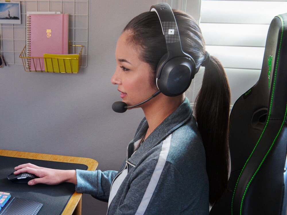 Słuchawki RAZER Barracuda X Roblox Edition design komfort lekkość dźwięk jakość wrażenia słuchowe ergonomia lekkość sport aktywność podróże czas pracy działanie akumulator