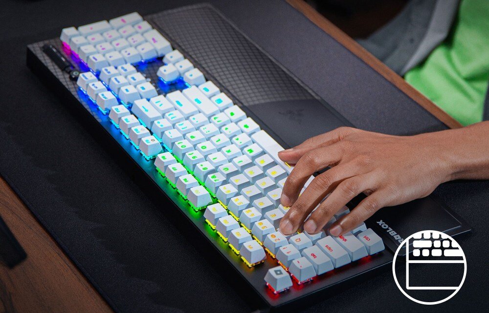 Klawiatura RAZER BlackWidow V3 Roblox klawiatura skan klawisze przewodowa podświetlenie RGB odporność klawisze hybrydowa pamięć profile uniwersalność funkcjonalność podkładka