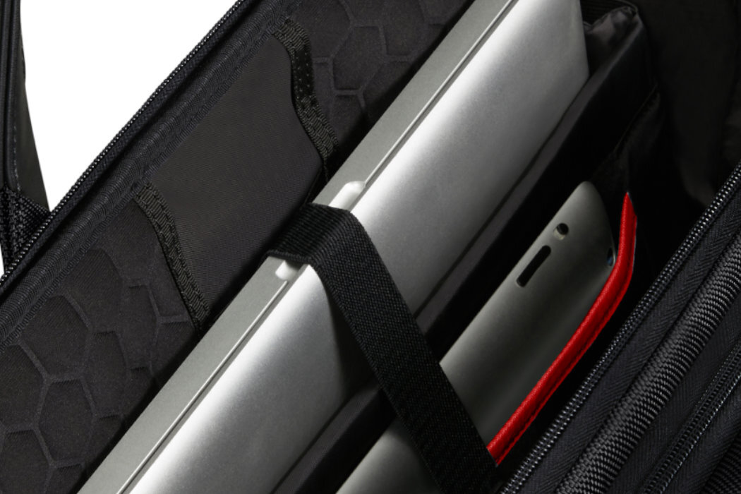 torba na laptopa SAMSONITE PRO DLX 6 kieszenie laptop kompartment USB wodoodporny wytrzymały trwały