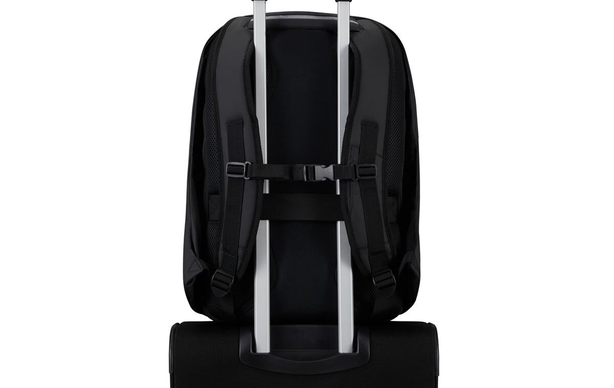 ZDJĘCIE PLECAKA DO LAPTOPA AMERICAN TOURISTER 15.6 URBAN GROOVE