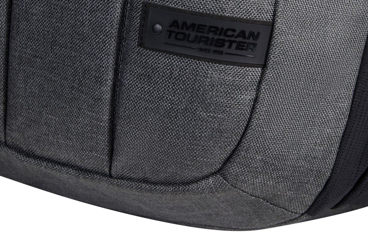 ZDJĘCIE PLECAKADO LAPTOPA AMERICAN TOURISTER 17.3 STREETHERO