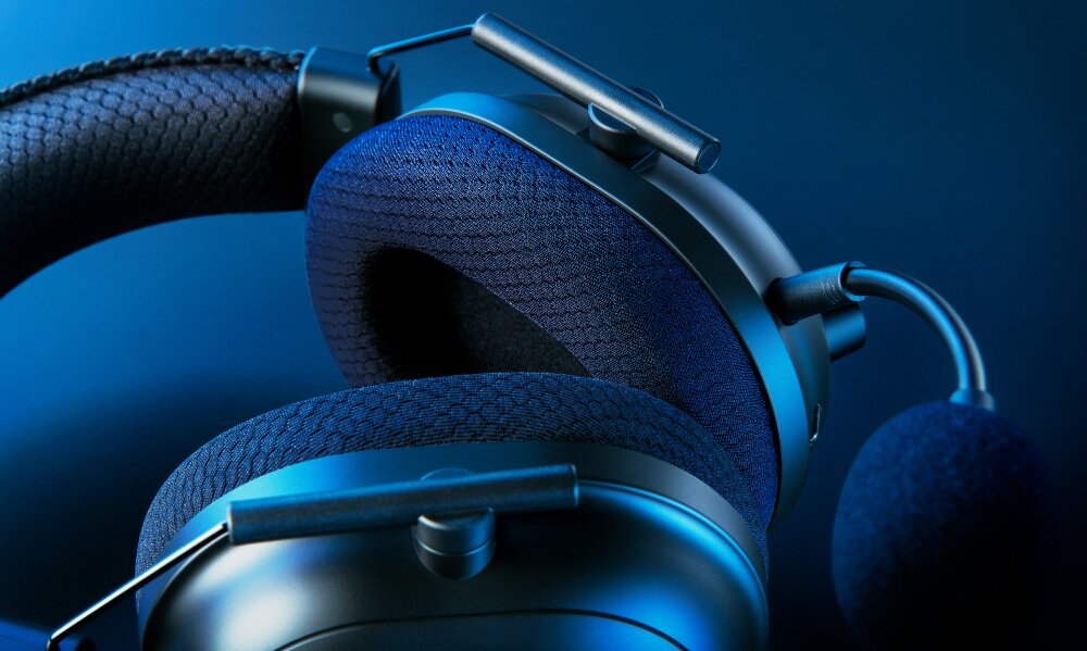 Słuchawki RAZER BlackShark V2 Pro design komfort lekkość dźwięk jakość wrażenia słuchowe ergonomia lekkość sport aktywność podróże czas pracy działanie akumulator