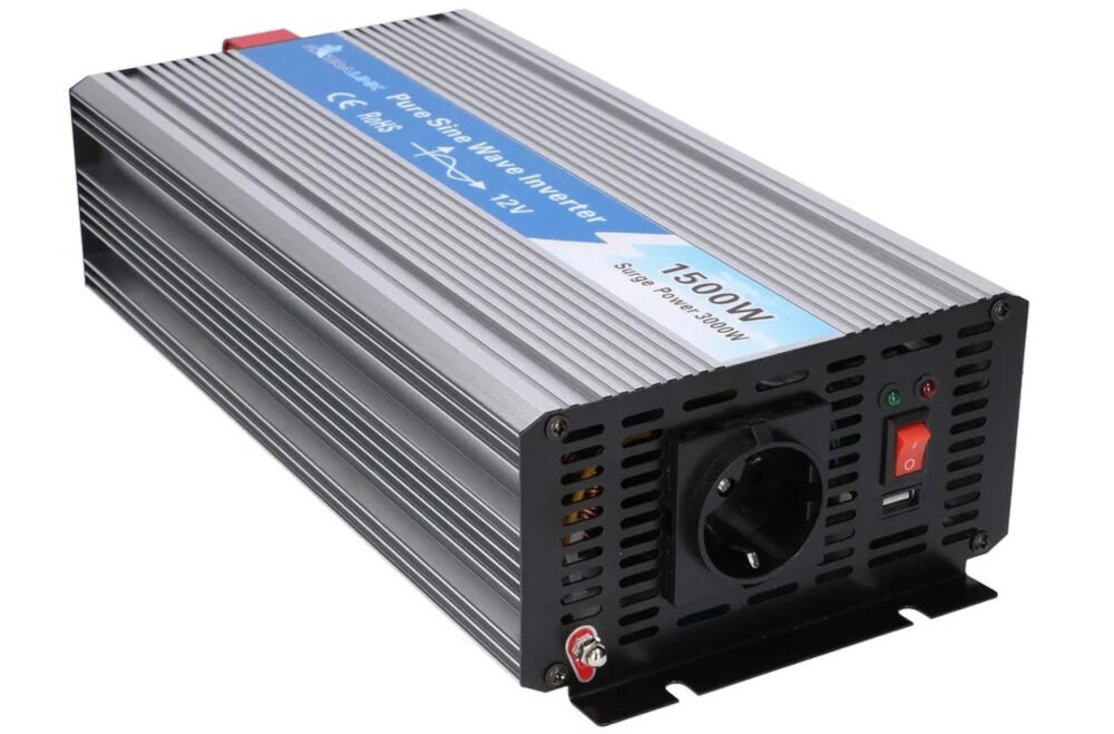 Przetwornica EXTRALINK 12V na 230 1500W/3000W falownik z portem USB do telefonów, tabletów, laptopów, przetwornica po skosie na białym tle