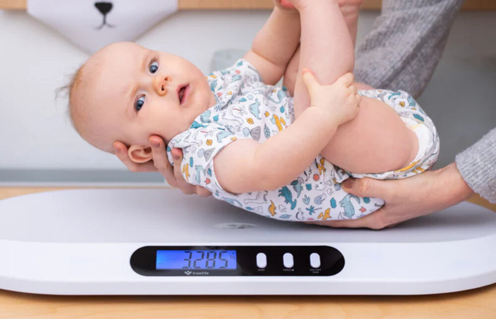 Waga dla niemowląt TRUELIFE BabyScale B5 BT wygląd design tło prezentacja wizualizacja Kontrola wagi niemowlęcia