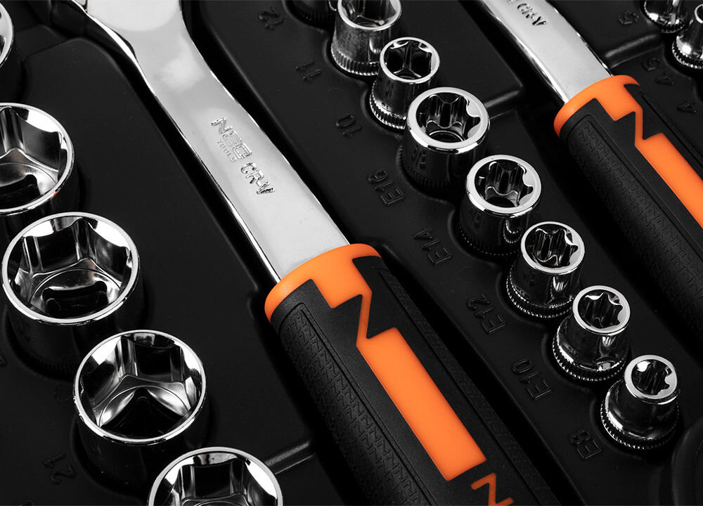 Klucze nasadowe NEO TOOLS CRV 10-076 (219 elementów) stal chromowo wandowa uchwyt certyfikat