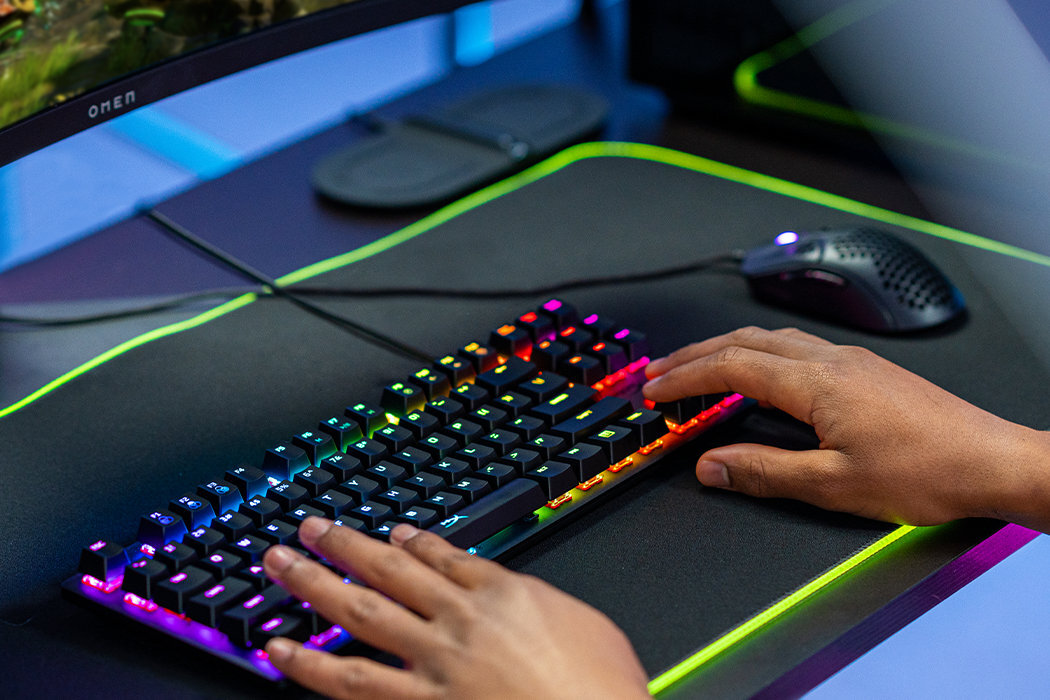 Mysz HYPERX Pulsefire Haste platformy szybkość precyzja czujnik personalizacja rolki