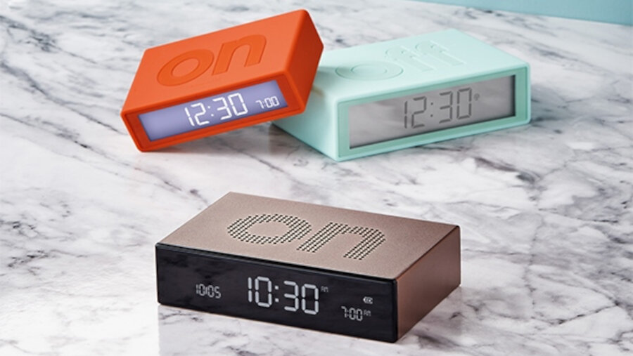 Budzik LEXON Flip  - wykonanie