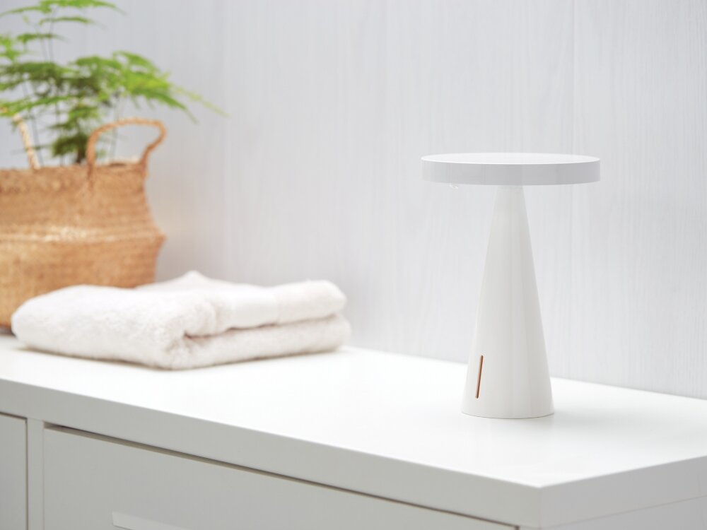 Dozownik LEXON Mano
            dozownik na szafce bezdotykowy żel lampka led higiena