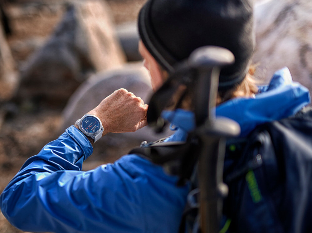 Smartwatch GARMIN Fenix 7S Pro Solar ekran bateria czujniki zdrowie sport pasek ładowanie pojemność rozdzielczość łączność sterowanie krew puls rozmowy smartfon aplikacja