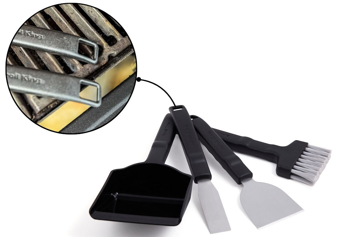 Na obrazie widoczny jest zestaw akcesoriów do czyszczenia grilla, w skład którego wchodzą szczotka, szpatułki i łopatka. W powiększeniu pokazano fragment rusztu z napisem \'Broil King\'.