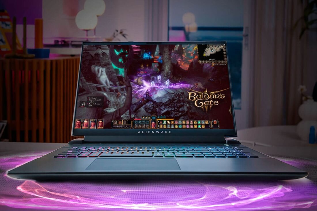 Laptop DELL Alienware M18 R1 18R1 - QHD  