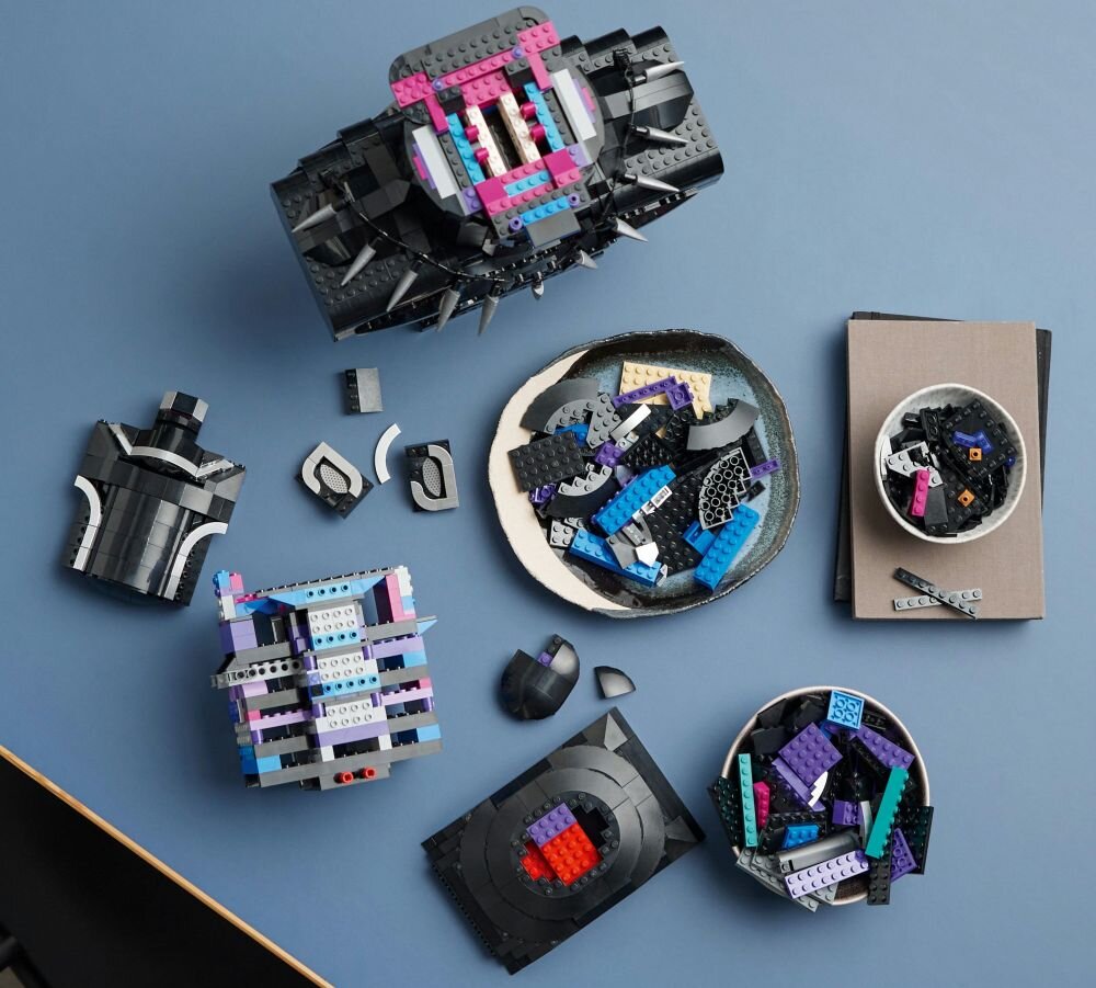 LEGO Marvel Czarna Pantera 76215   klocki elementy zabawa łączenie figurki akcesoria figurka zestaw 