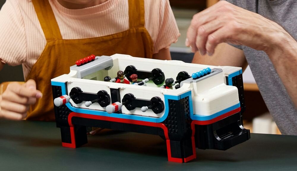 LEGO IDEAS Piłkarzyki 21337 klocki elementy zabawa łączenie figurki akcesoria figurka zestaw
