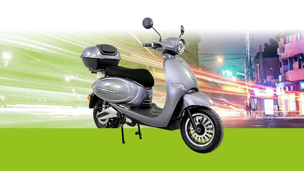 Skuter elektryczny E-MIO Toro+V+ Srebrny silnik elektryczny moc 5000 W maksymalny moment obrotowy do 170 Nm maksymalna prędkość do 90 km/h wzniesienia maksymalny kąt do 25 stopni