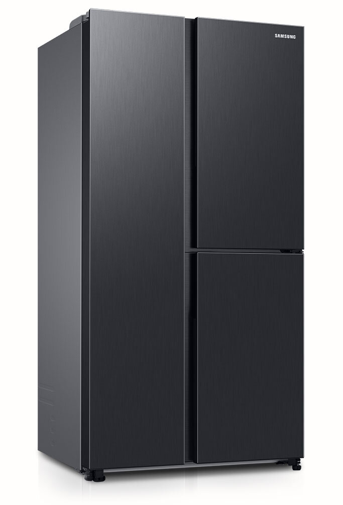 Dostępna w sklepach Media Expert lodówka Samsung RH69B8941S9 pokazana na zdjęciu z półprofilu