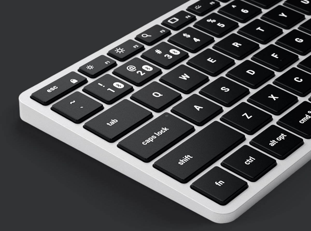 SATECHI Slim X1 Slim X1 podświetlane klawisze z regulacją jasności - zbliżenie na podświetlane przyciski