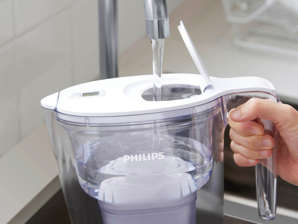 Dzbanek filtrujący PHILIPS AWP2933WHT/58 Biały PHILIPS AWP2933WHT/58 odchylana pokrywka jedna ręka szczelny dziobek ochrona przed kurzem wygoda