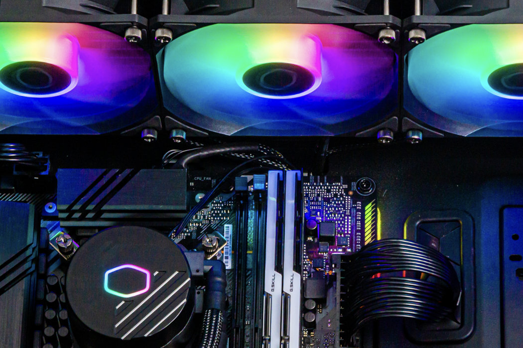 Chłodzenie wodne COOLER MASTER MasterLiquid 360L Core ARGB wydajność wentylator łopatki ARGB kolory powietrze ciśnienie ustawienia temperatura