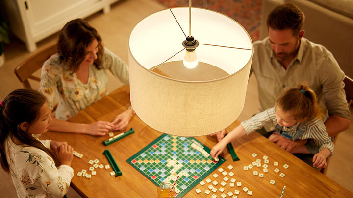 Inteligentna żarówka LED PHILIPS G95 927-65 TW 11W E27 Wi-Fi-Bluetooth regulacja barwy światła szerokie spektrum światła białego strumień świetlny 1055 lm