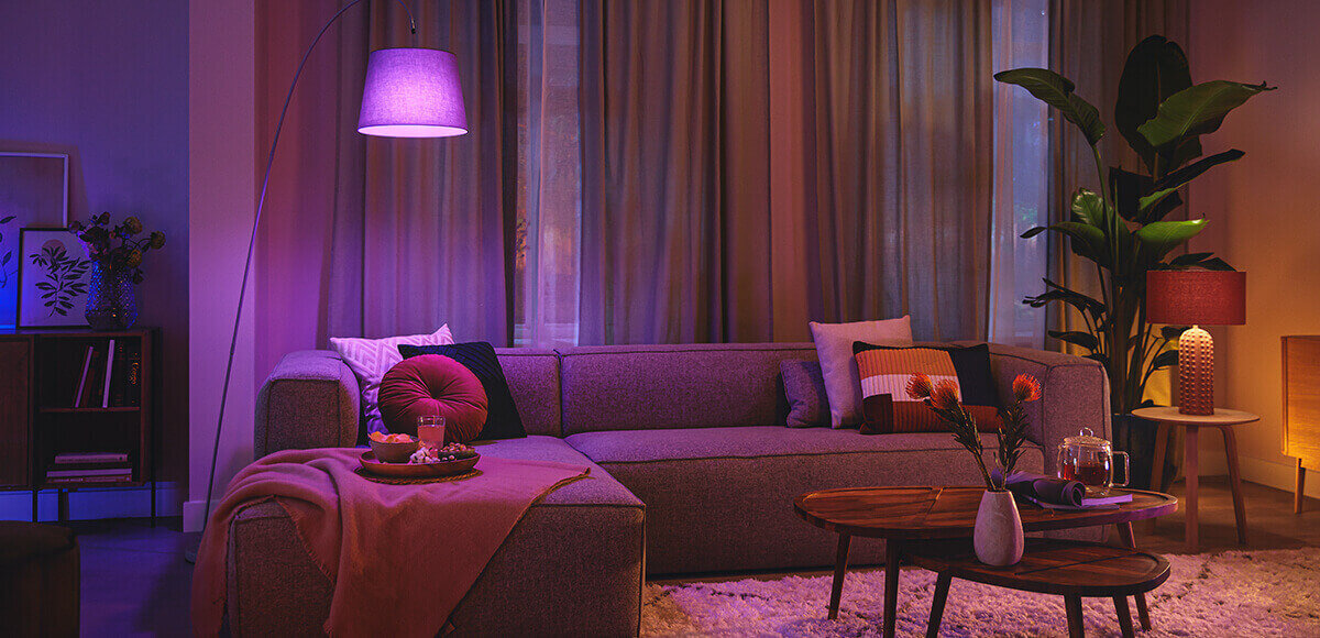 Inteligentna żarówka LED PHILIPS A67 922-65 technologii RGB 16 milionów kolorów dynamicznych trybów oświetlenia wyjątkową atmosferę gotowych trybów projektując własne, unikalne sceny