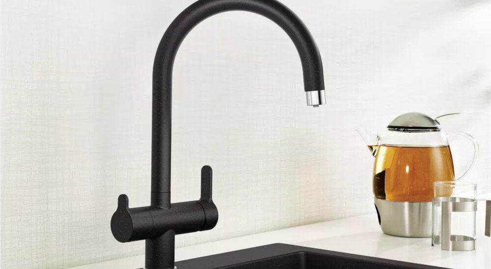 BATERIA KUCHENNA BLANCO Trima 526214 Antracyt zdjęcie lifestyle obrotowa wyciągana wylewka kolor Antracyt trwały estetyczny Silgranit odporny na temperatury łatwe czyszczenie