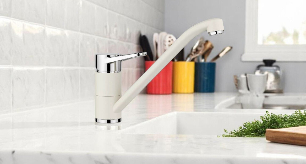 BATERIA KUCHENNA BLANCO Wega II 526980 Delikatny biały zdjęcie lifestyle obrotowa wyciągana wylewka kolor czarny trwały estetyczny Silgranit odporny na temperatury łatwe czyszczenie