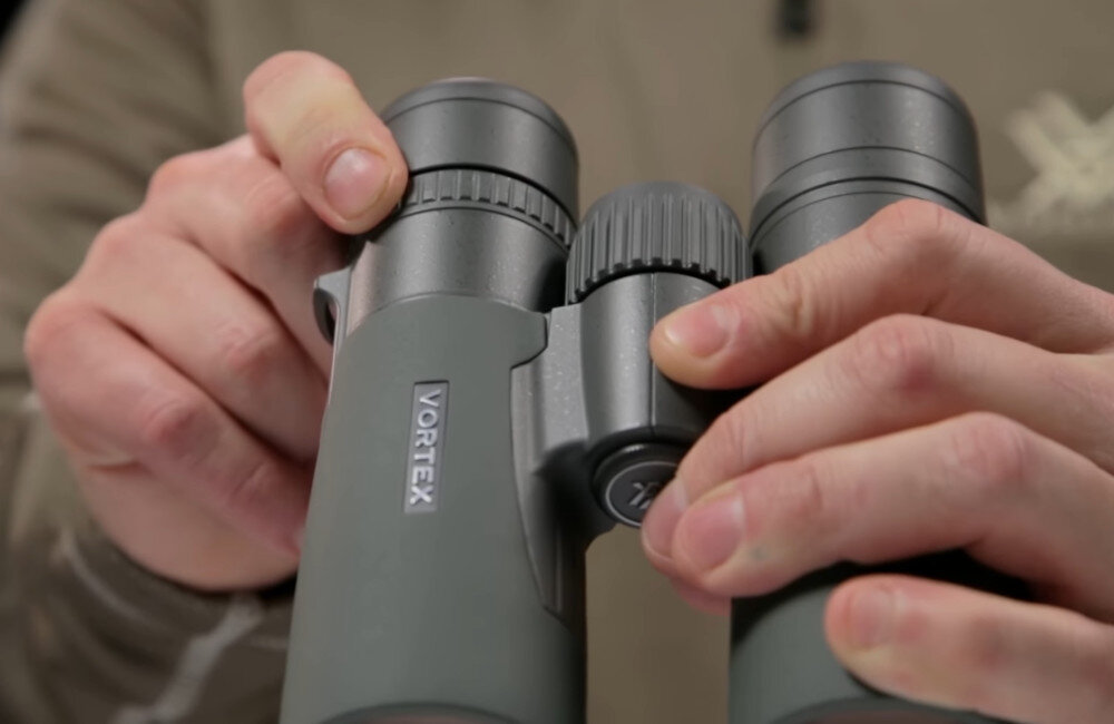 Lornetka VORTEX Razor HD 8x42 korpus powłoka regulacja wielkość waga