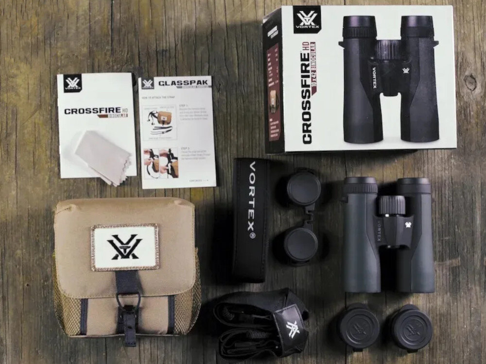 Lornetka VORTEX Crossfire HD 10x42 opakowanie zestaw zawartość akcesoria