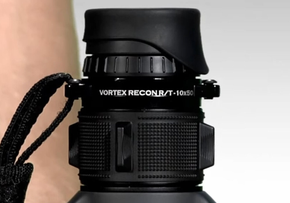 Monokular VORTEX Recon R/T 15x50 wymiary wielkość klips ostrość regulacja uchwyt