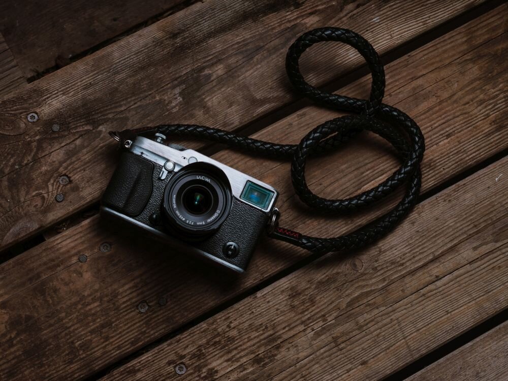 Obiektyw Laowa C&D-Dreamer 9 mm f/2,8 na aparacie