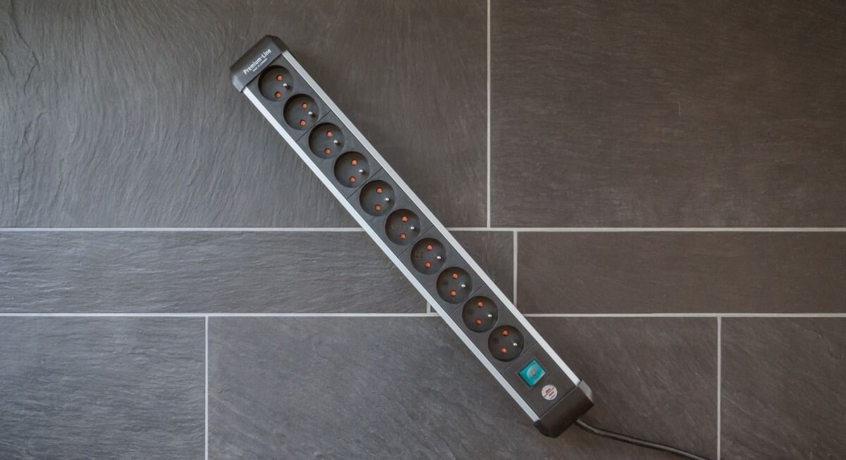 zdjęcie LISTWY PRZEPIĘCIOWEJ PREMIUM-PROTECT-LINE 10GN