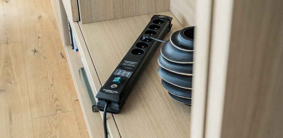 ZDJĘCIE LISTWY PRZEPIĘCIOWEJ PREMIUM-LINE 6GN