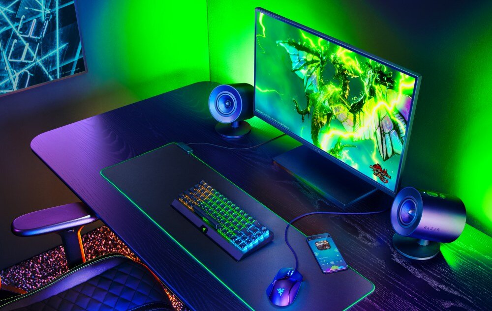 Głośniki RAZER Nommo V2 efekty podświetlenie dźwięk brzmienie moc głośniki bezprzewodowe audio  thx spatial audio chroma rgb użytkowanie warunki 