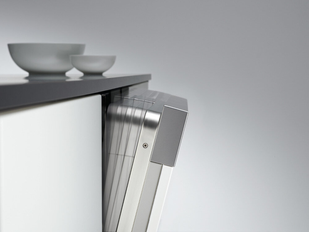 Zmywarka MIELE G 5740 SCi SLd Automatyczne zamykanie drzwiczek Funkcja AutoClose