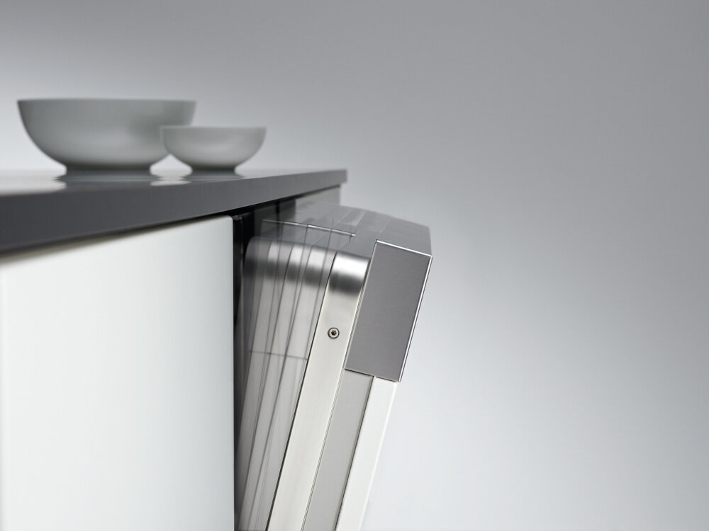Zmywarka MIELE G 5940 SCi SL Automatyczne zamykanie drzwiczek Funkcja AutoClose