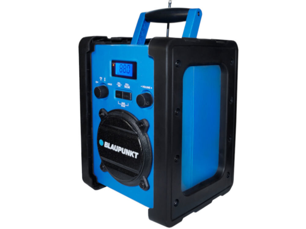 Radio budowlane BLAUPUNKT PP30BT JOBSITE, LED, Przyciski, regulacja, wygoda, obsługa, Radio stoi pionowo na frontem prawo skos na białym tle