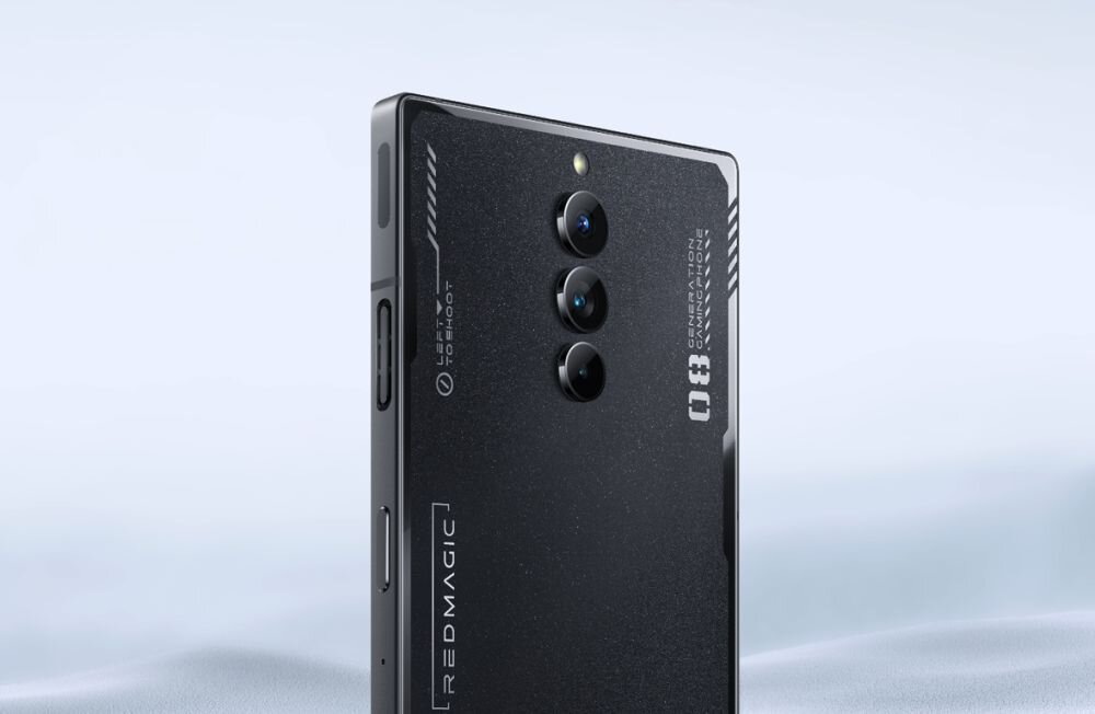Smartfon NUBIA Red Magic 8 Pro ekran bateria aparat procesor ram pamięć pojemność rozdzielczość zdjęcia filmy opis dane cechy blokady system łączność wifi bluetooth obudowa szkło odporność porty muzyka transfer sieć przekątna matryca waga czujniki oled amoled ips