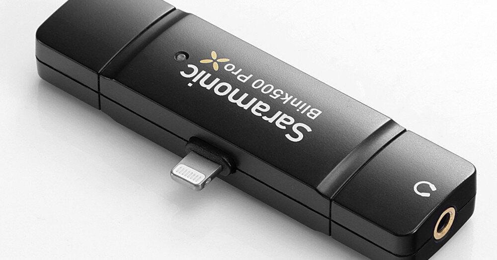 System bezprzewodowy SARAMONIC Blink500 ProX Q4 Gniazdo mini Jack 3,5 mm funkcji mute nadajniku odbiorniku wyświetlacz OLED