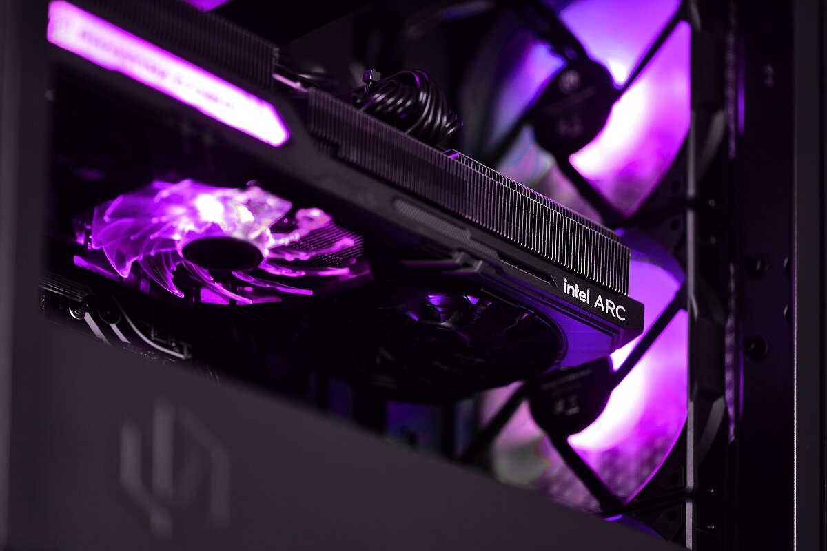 Komputer ACTINA ENDORFY i5-13400F 16GB RAM 1TB SSD Arc A750 Windows 11 Home karta VRAM grafika jakość wydajność