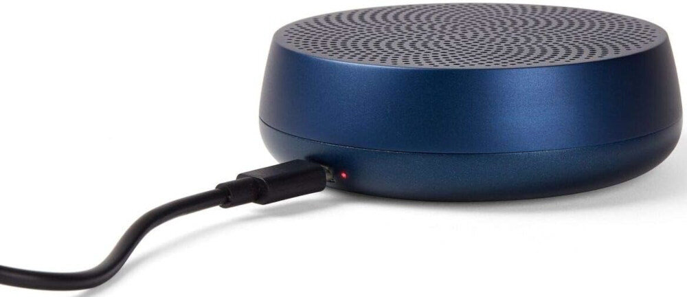 Głośnik LEXON Mino+ L  - ładowanie