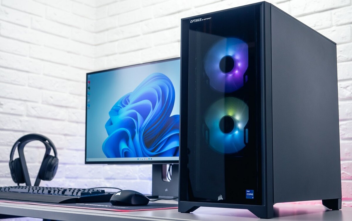 Komputer OPTIMUS E-sport Extreme wydajność procesora Potężna karta graficzna pamięć RAM szybki dysk SSD Solidna konstrukcja nowoczesny design windows