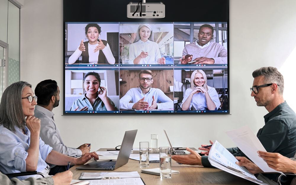 Projektor OPTOMA ZH420 przeznaczenie cechy opis