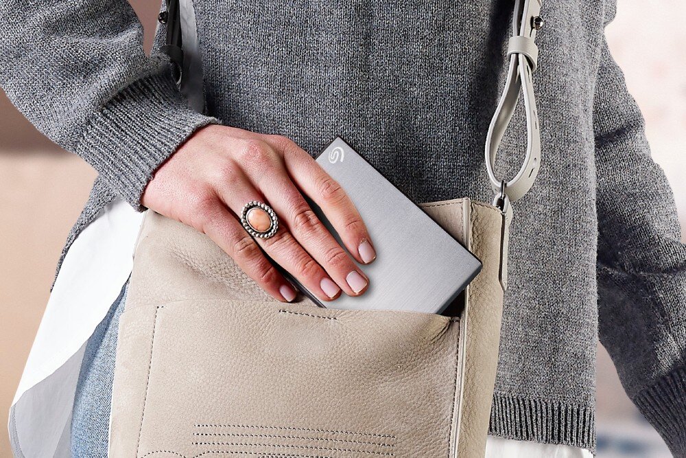 Dysk SEAGATE One Touch 2TB HDD Srebrny kompatybilność obudowa waga