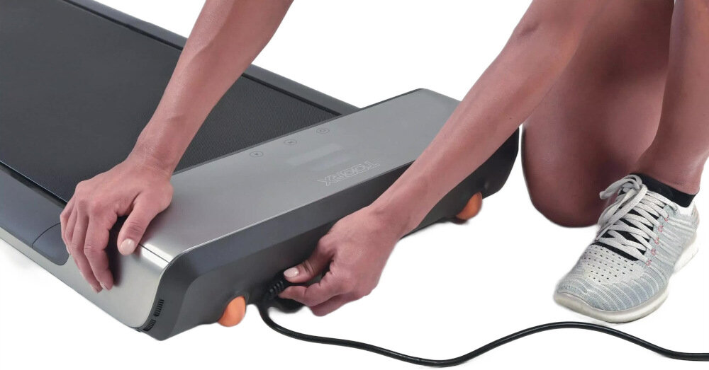 Bieżnia elektryczna TOORX WalkingPad silnik elektryczny moc 1/2 KM DC wtyczka